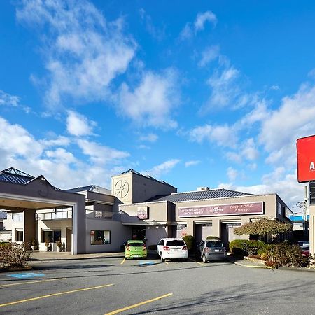 Hotel Ramada By Wyndham Abbotsford Exterior foto