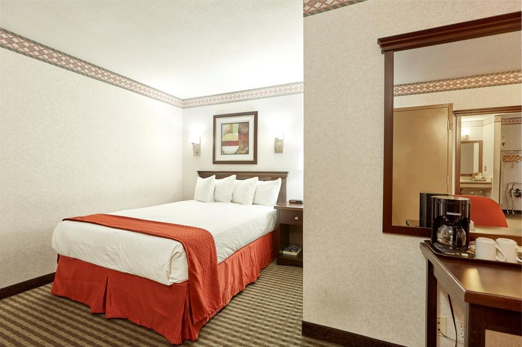 Hotel Ramada By Wyndham Abbotsford Zimmer foto