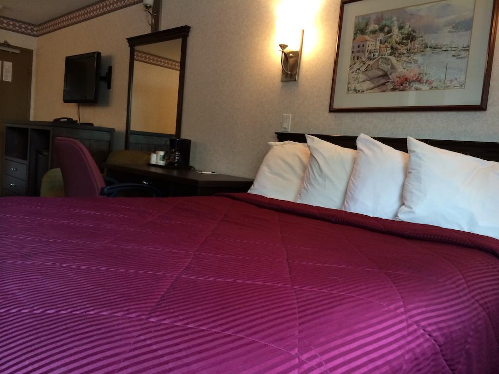 Hotel Ramada By Wyndham Abbotsford Zimmer foto
