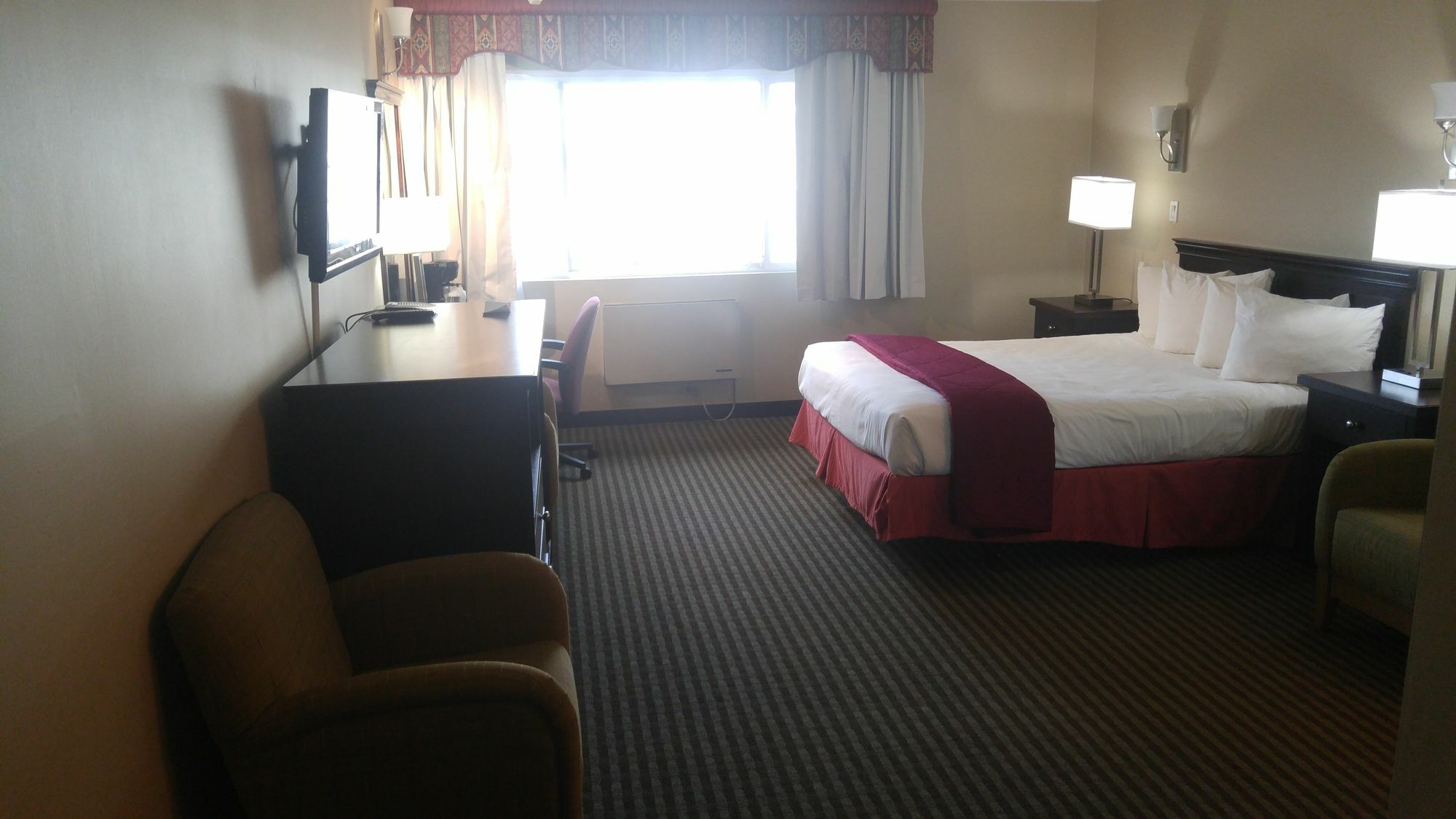 Hotel Ramada By Wyndham Abbotsford Exterior foto
